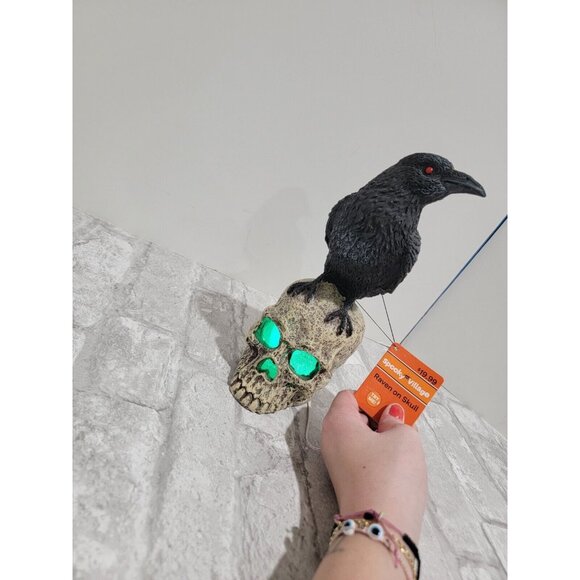 Raven on Skull LED Illuminated Eyes 9" Tall Spooky Village New Home Decor - Picture 1 of 12